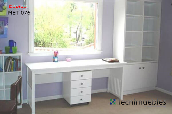 Bedroom furniture with shelves