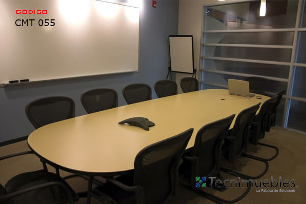 Board table for 10 or 12 people