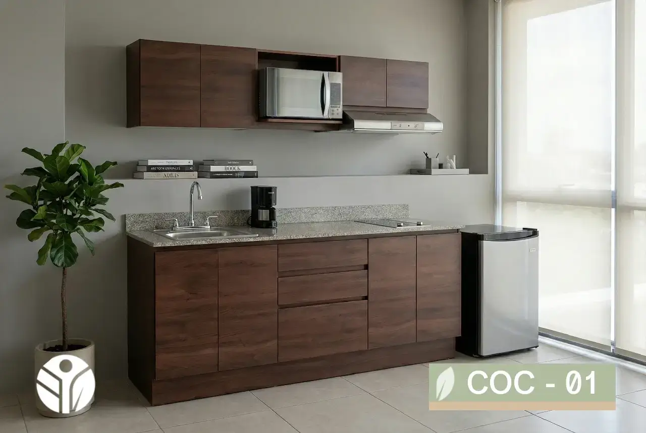COC-01 cocina lineal a medida en acabado madera oscura con cubierta gris, fregadero, microondas y campana – Costa Rica